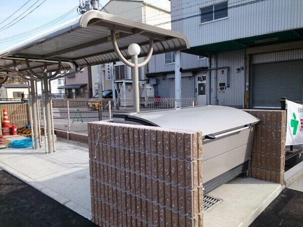 敷地内/建物