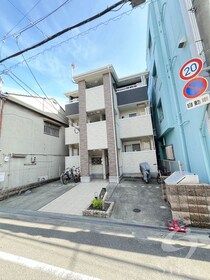 阪和線・羽衣線 南田辺駅 3階建 築13年の外観写真