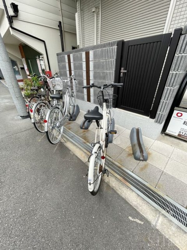 敷地内/建物