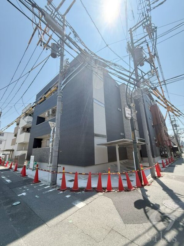建設中