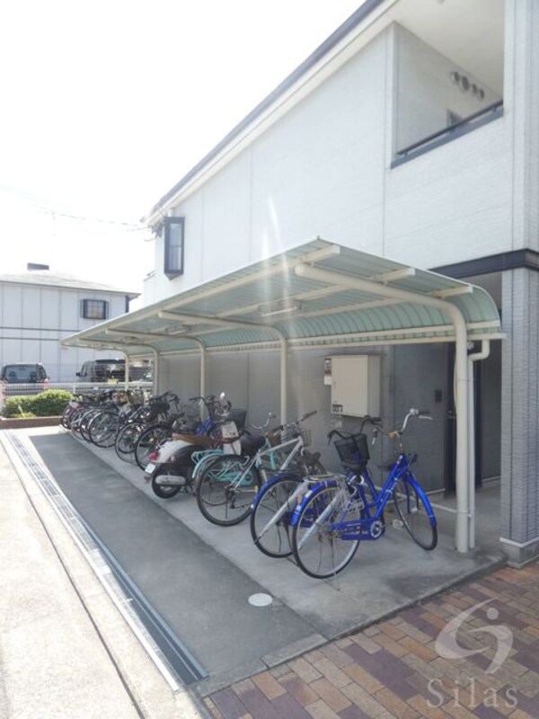 敷地内/建物