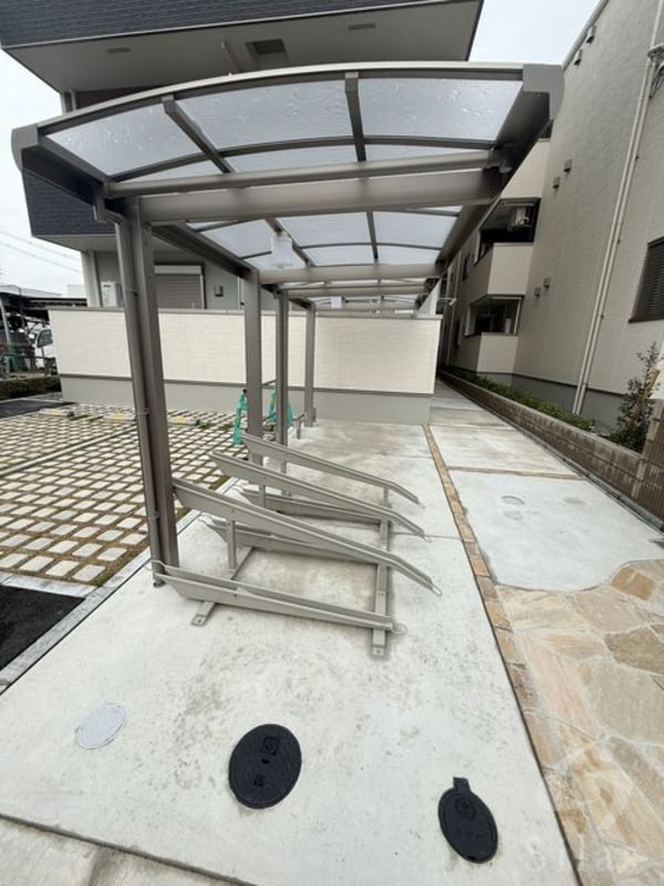 敷地内/建物