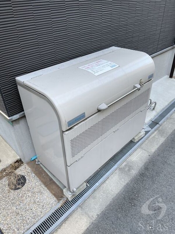 敷地内/建物