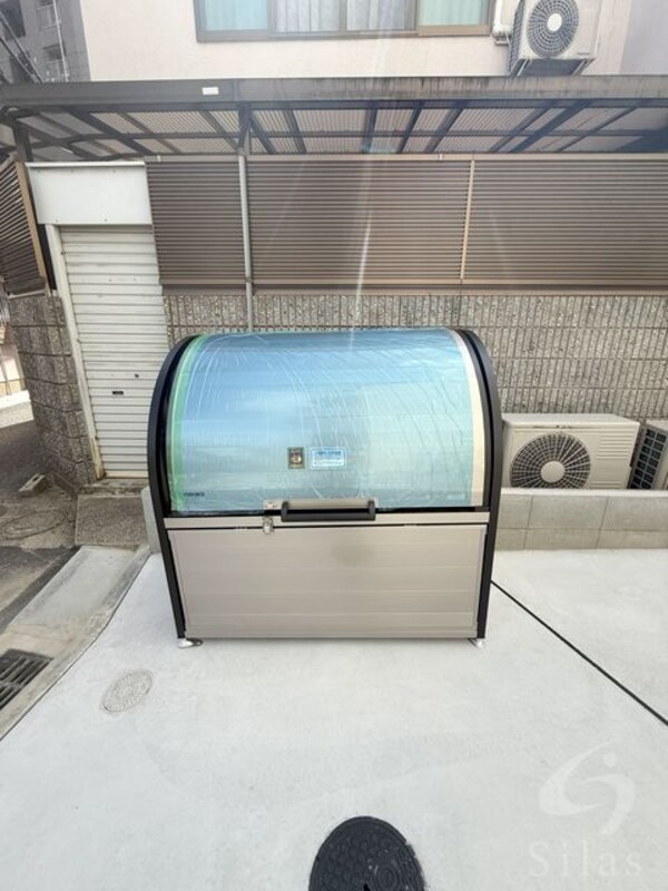 敷地内/建物