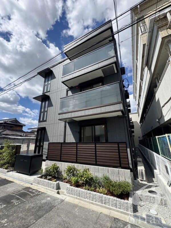 敷地内/建物