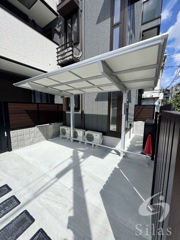 敷地内/建物