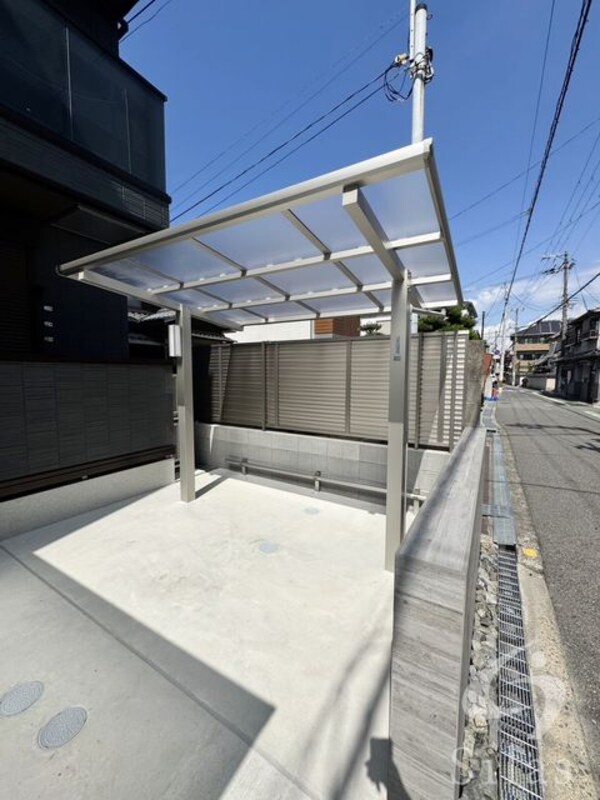 敷地内/建物