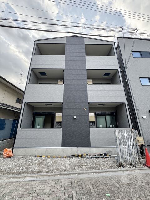 物件外観写真1　(建築中)