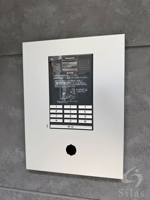 物件外観写真3　(建築中)