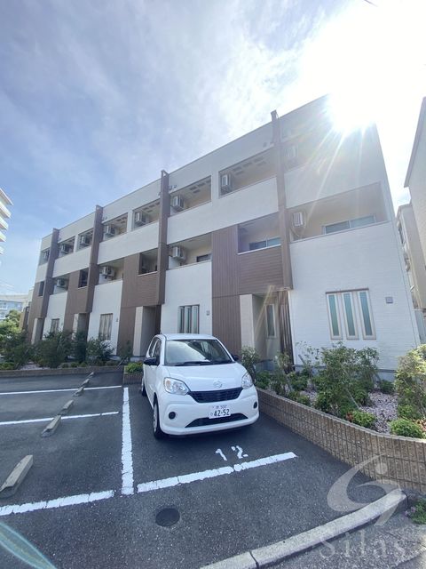 スリーハーブズ　メルヴェーユ三国ヶ丘