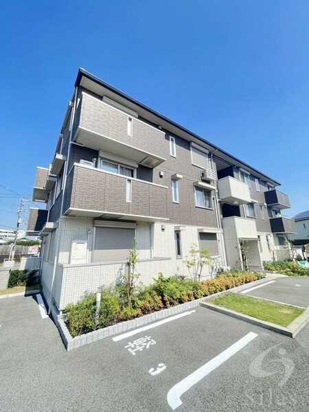イズミ金岡外観写真