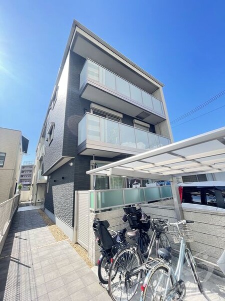シャーメゾン アントレポ外観写真