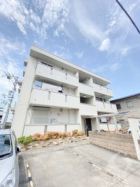 リヴィエール諏訪森外観写真
