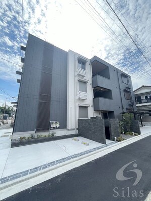 ラシーヌ　クロス外観写真