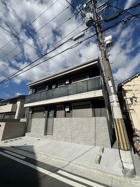 ラ　ヴィータ鳳