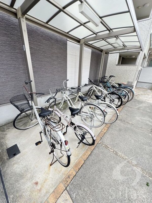 敷地内/建物
