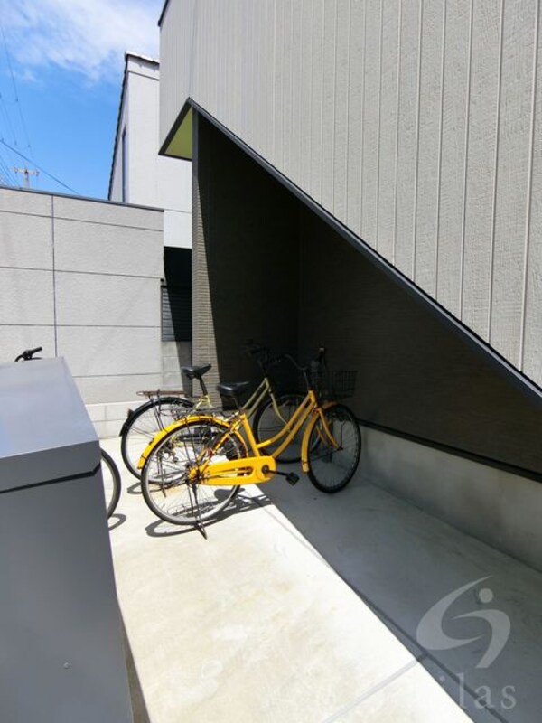 敷地内/建物