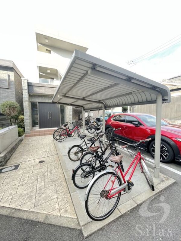 敷地内/建物