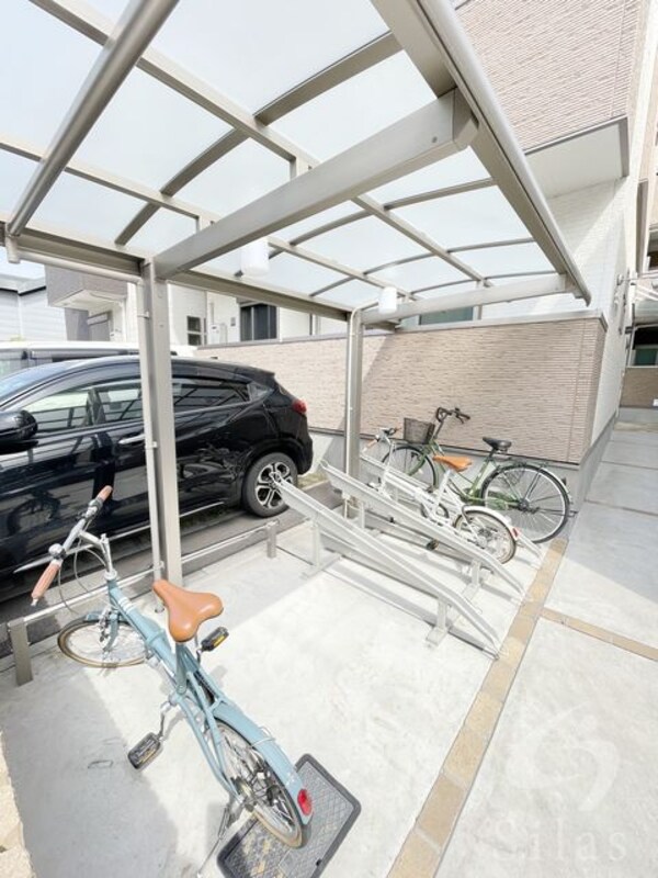 敷地内/建物