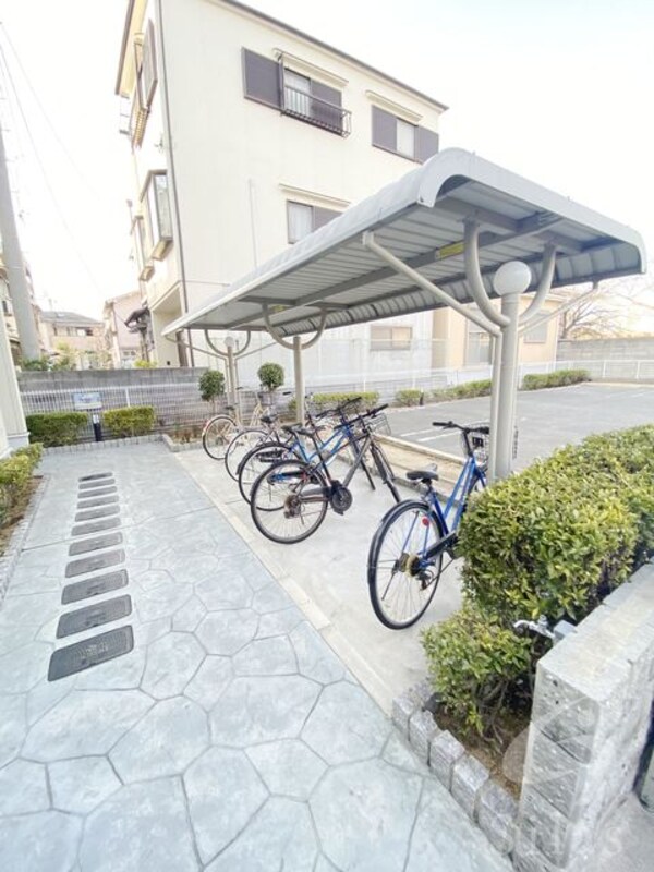 敷地内/建物