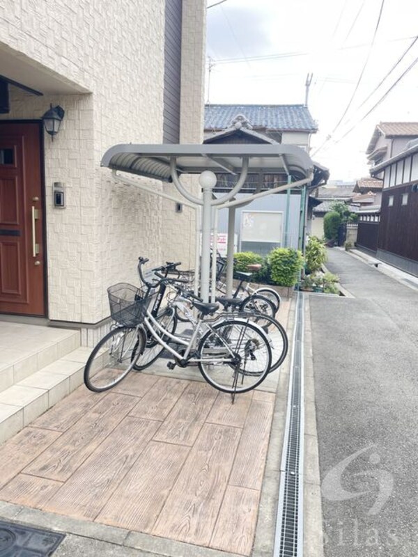 敷地内/建物