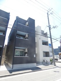 大阪メトロ谷町線 八尾南駅 3階建 築7年の外観写真