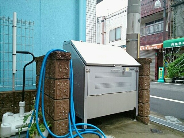 敷地内/建物