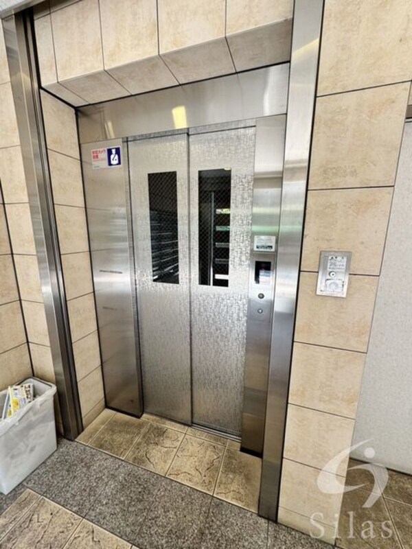 敷地内/建物