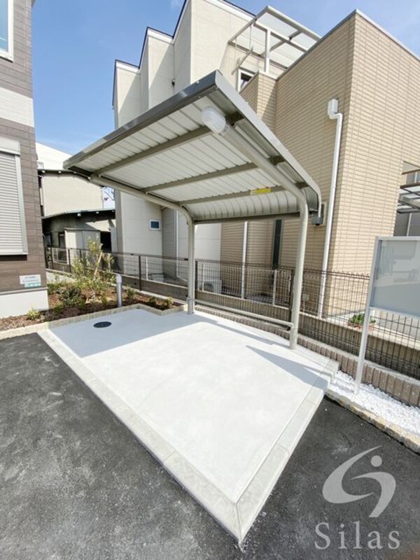 敷地内/建物