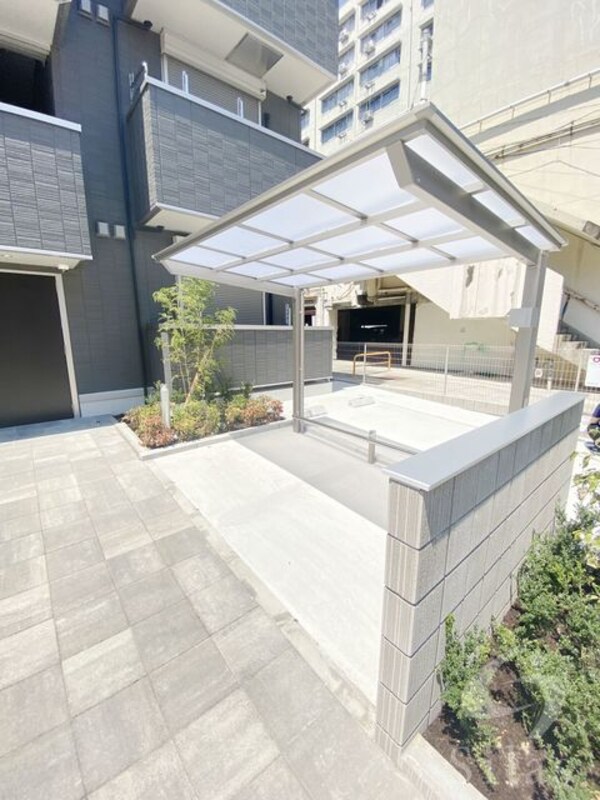 敷地内/建物
