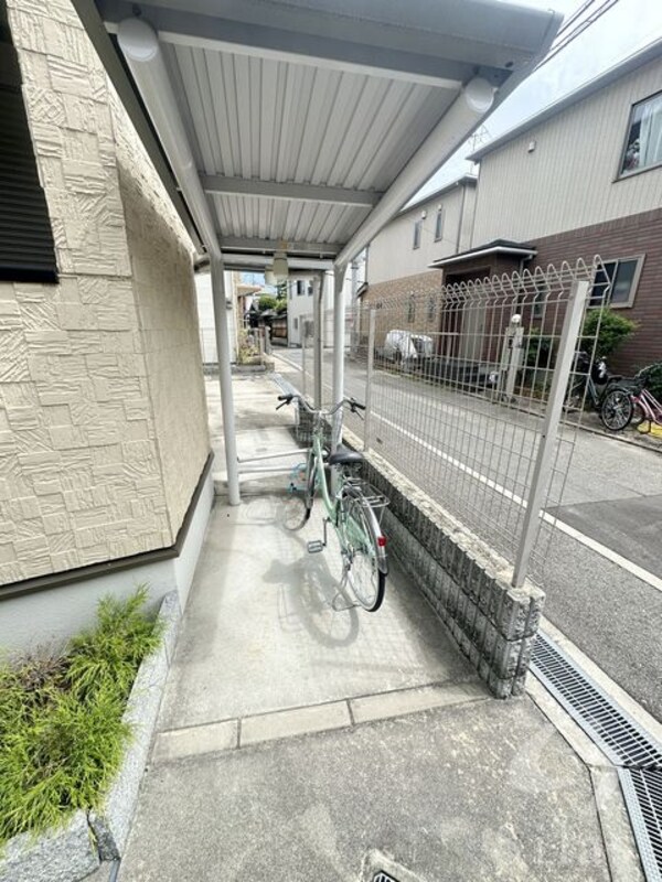 敷地内/建物