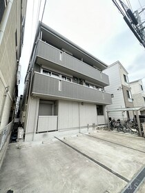 近鉄南大阪線 針中野駅 3階建 築8年の外観写真