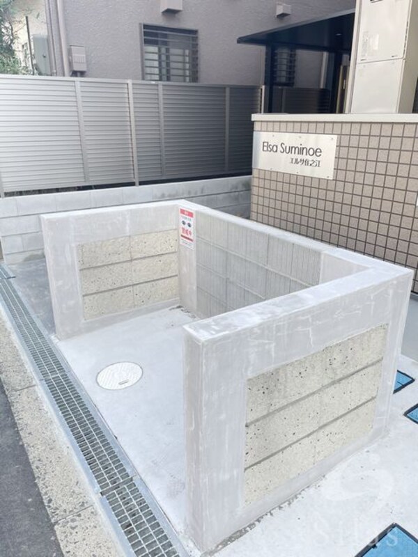 敷地内/建物