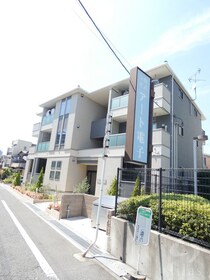 阪和線・羽衣線 東羽衣駅 3階建 築6年の外観写真