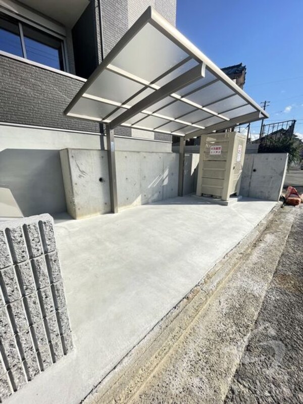 敷地内/建物