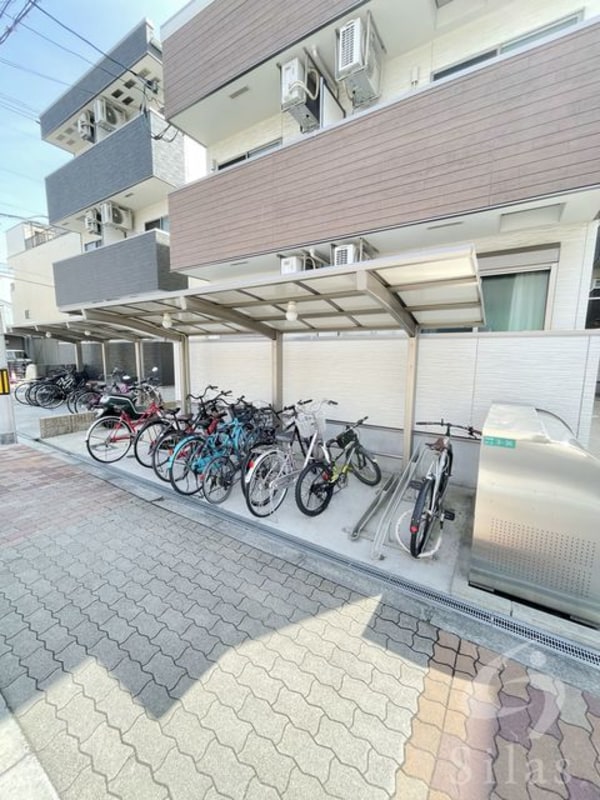 敷地内/建物