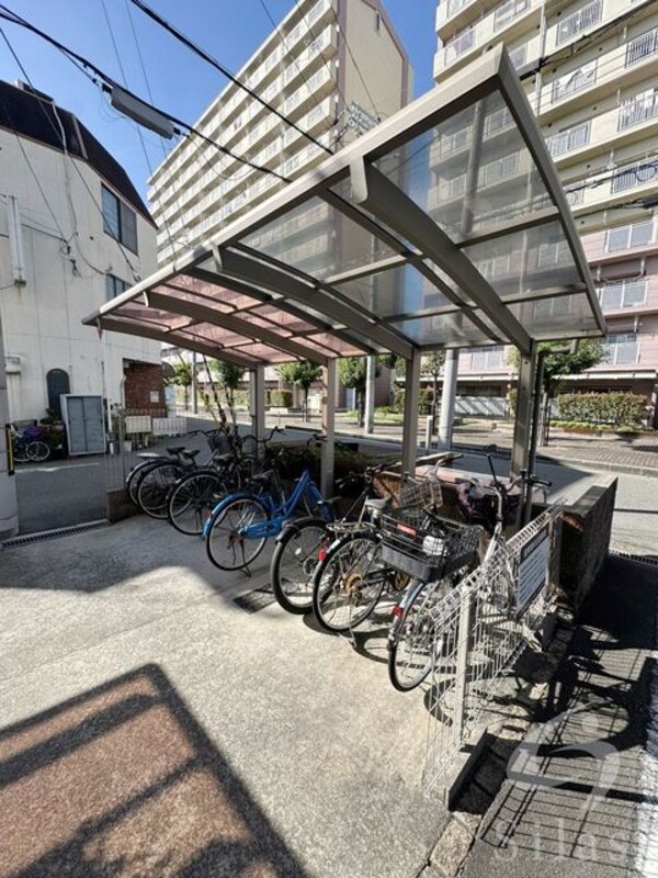 敷地内/建物