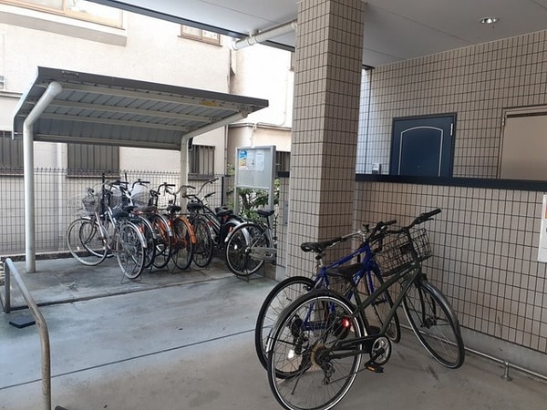 敷地内/建物