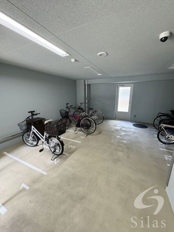 敷地内/建物