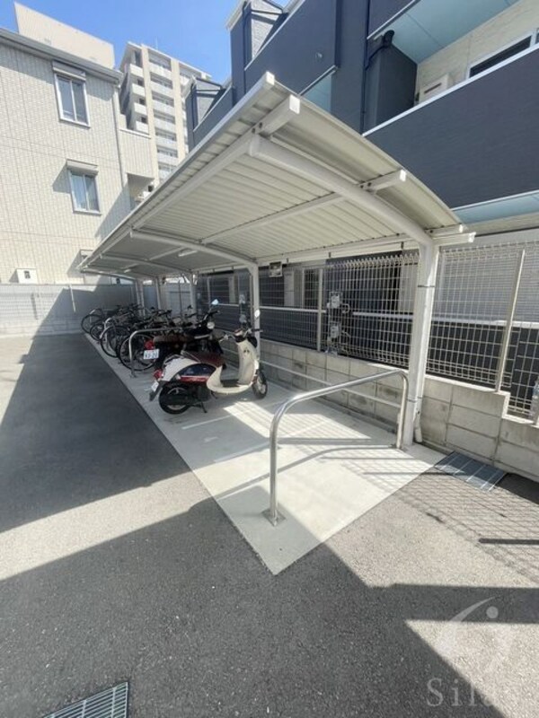 敷地内/建物