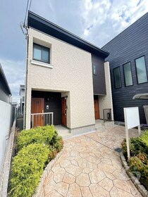 阪和線・羽衣線 津久野駅 2階建 築11年の外観写真