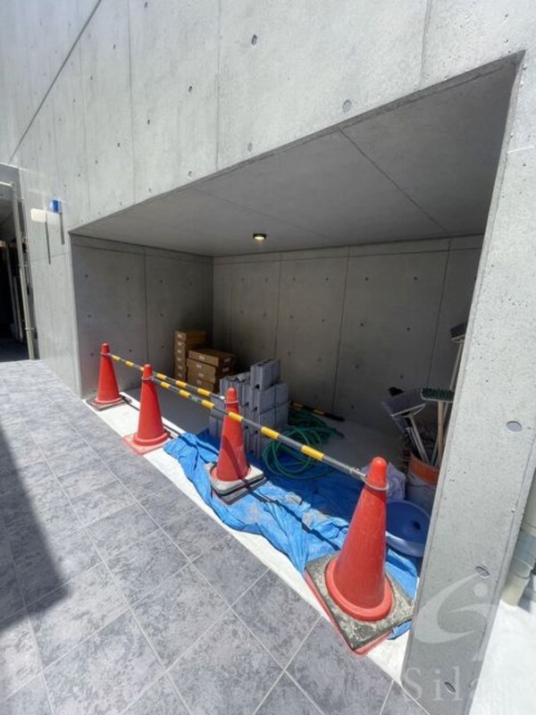 敷地内/建物