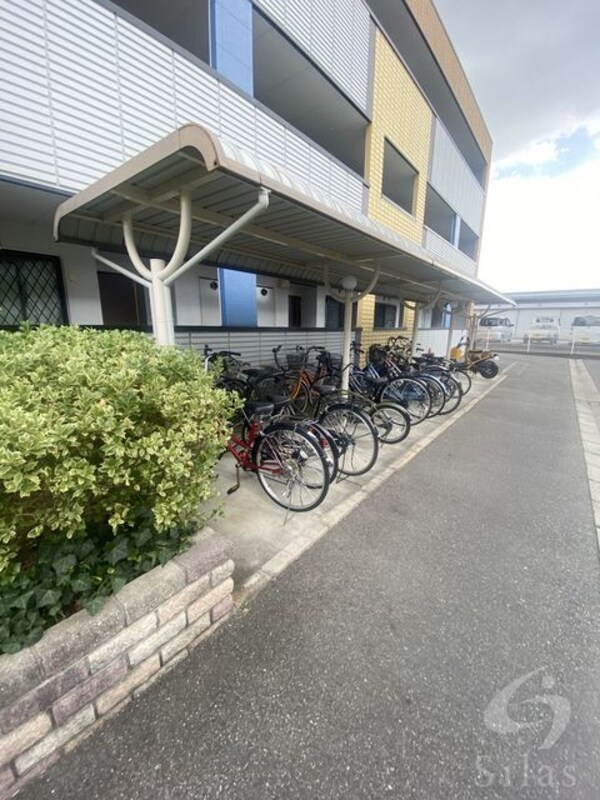 敷地内/建物
