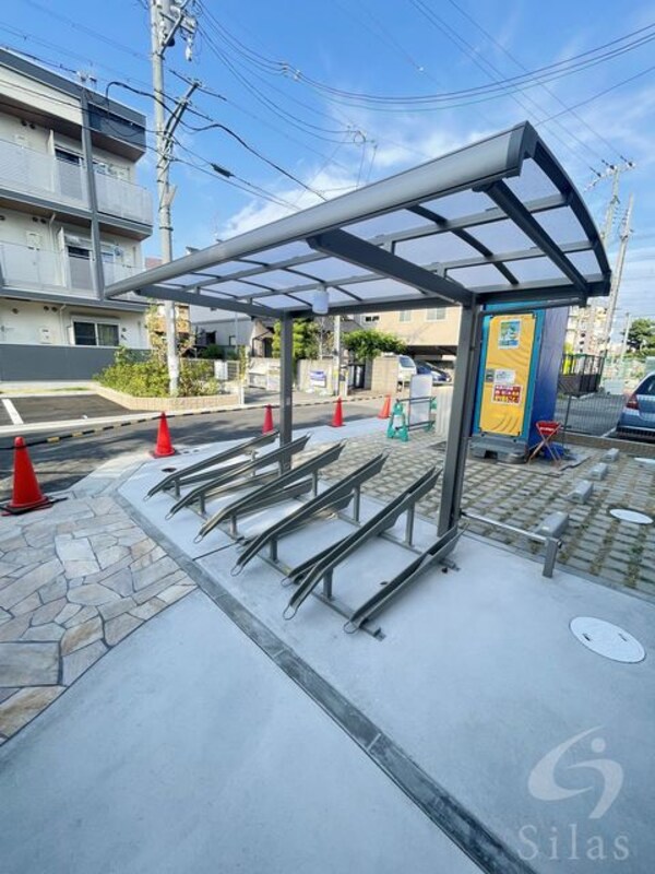敷地内/建物