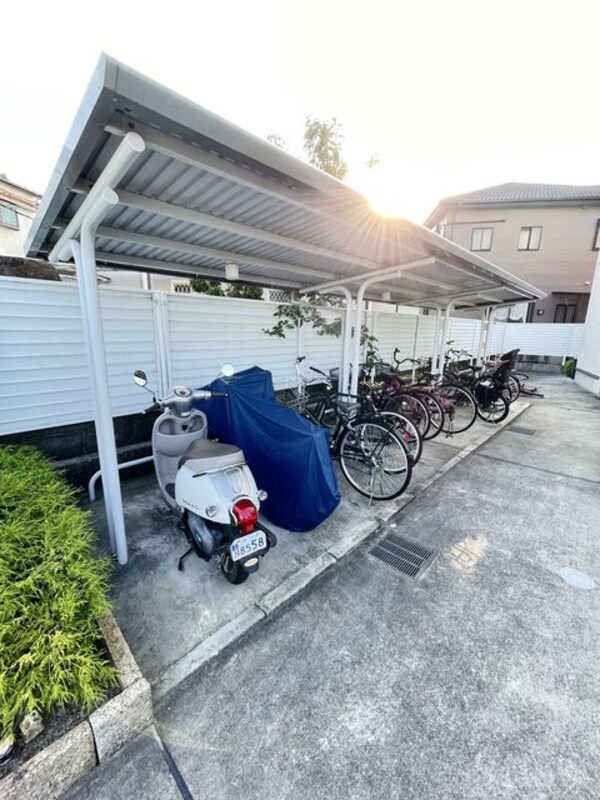 敷地内/建物