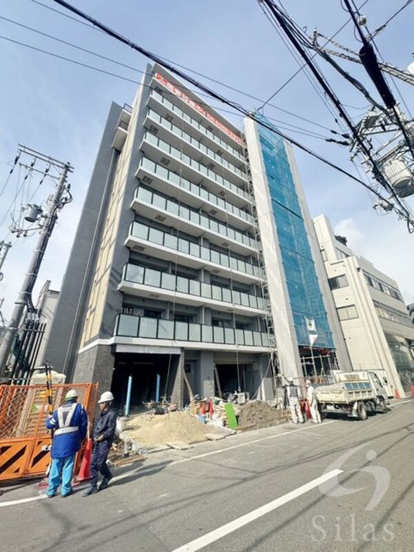 建設中