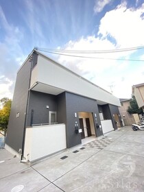 南海高野線 初芝駅 2階建 築10年の外観写真