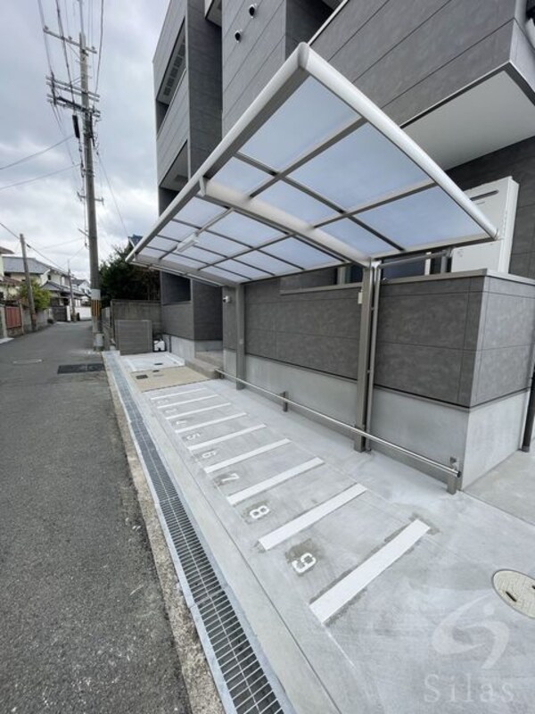 敷地内/建物