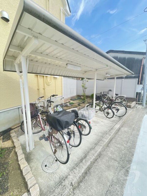 敷地内/建物