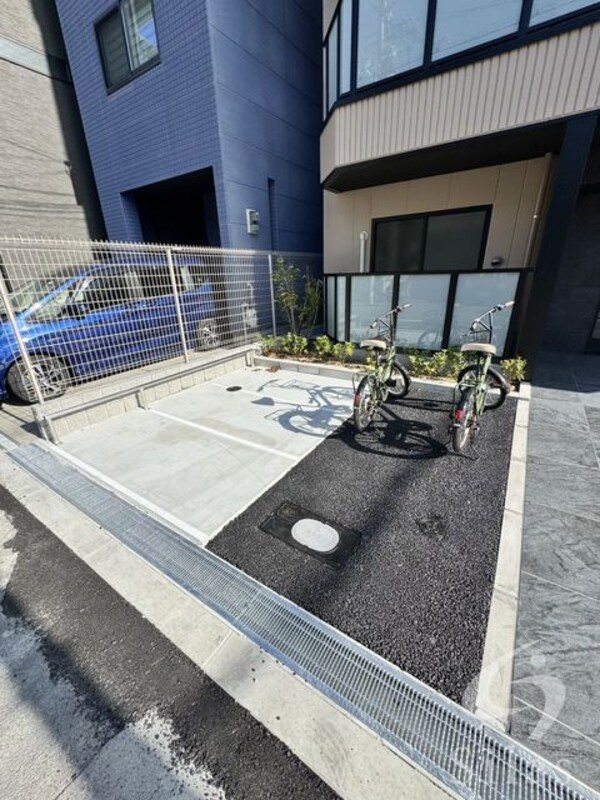敷地内/建物